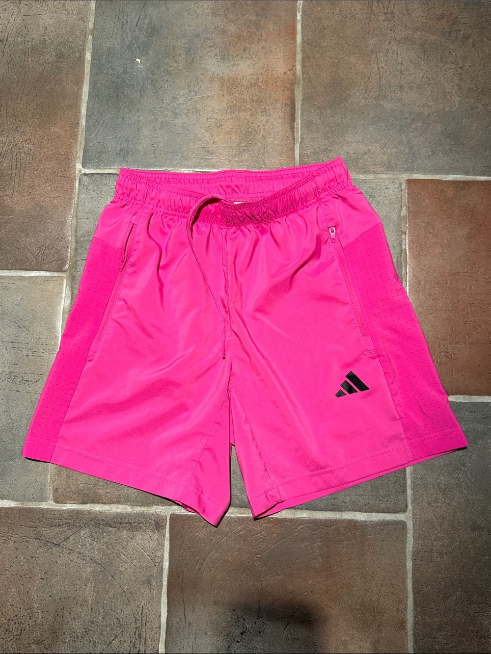 Adidas Men’s Pink Athletic Shorts Sz  small zipper pockets
